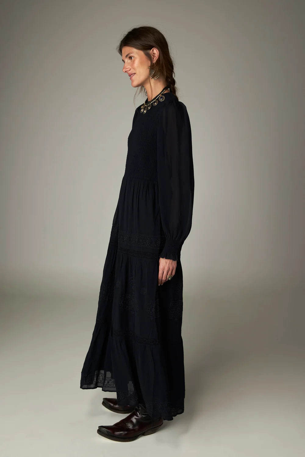 7056424