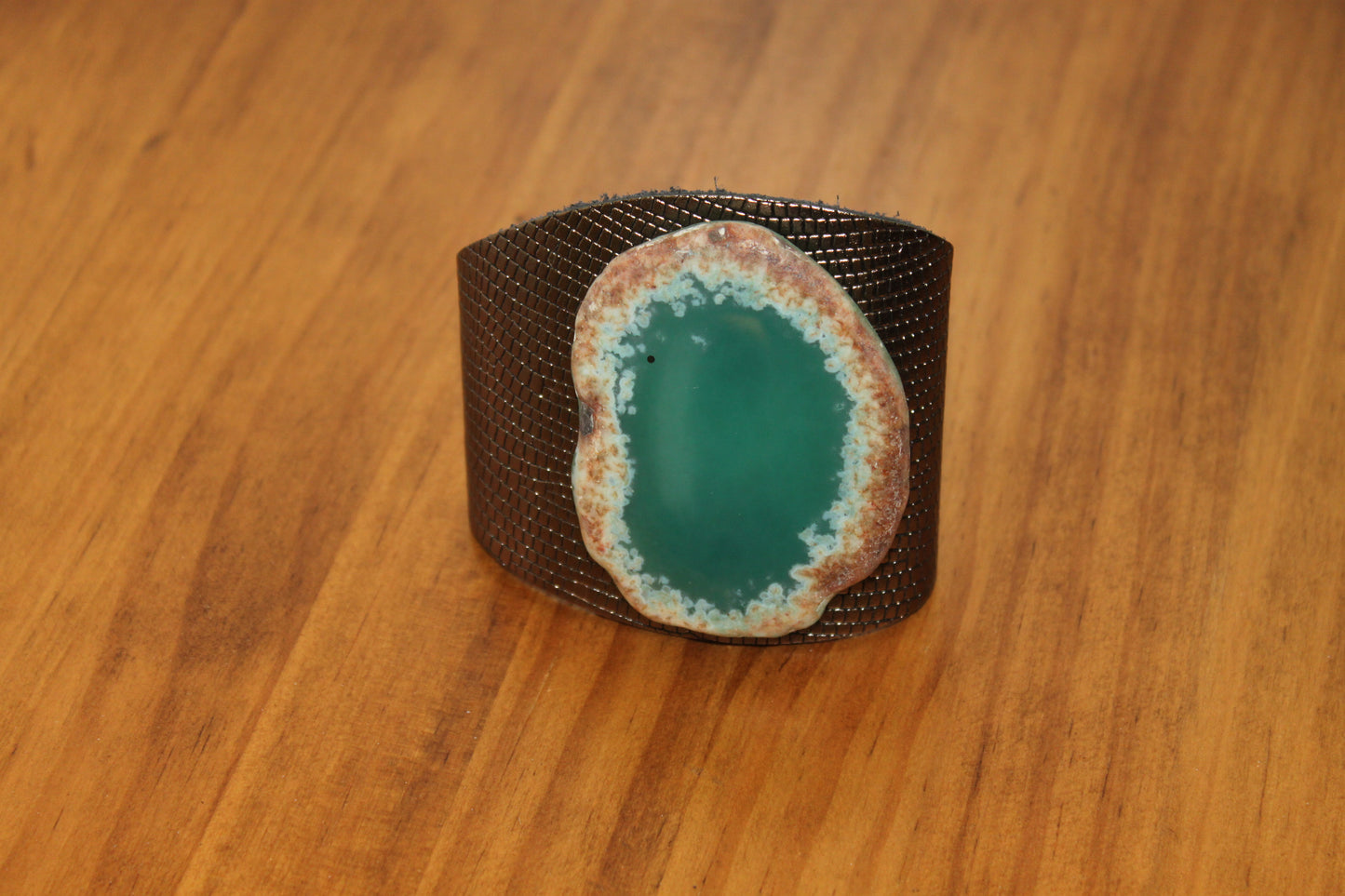 Brazalete grabado plomo - ágata verde