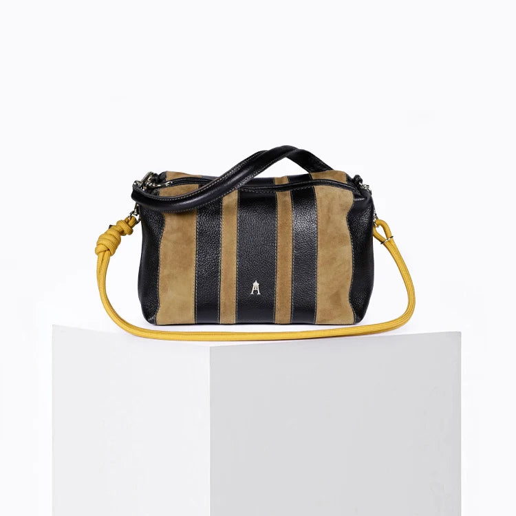 6877197